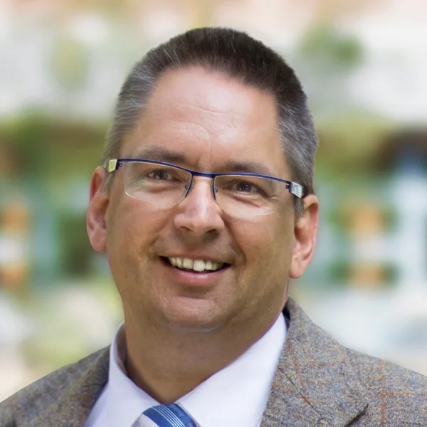 Porträt Prof. Dr.-Ing. Klaus Röttcher, Ostfalia Hochschule für angewandte Wissenschaften, Suderburg